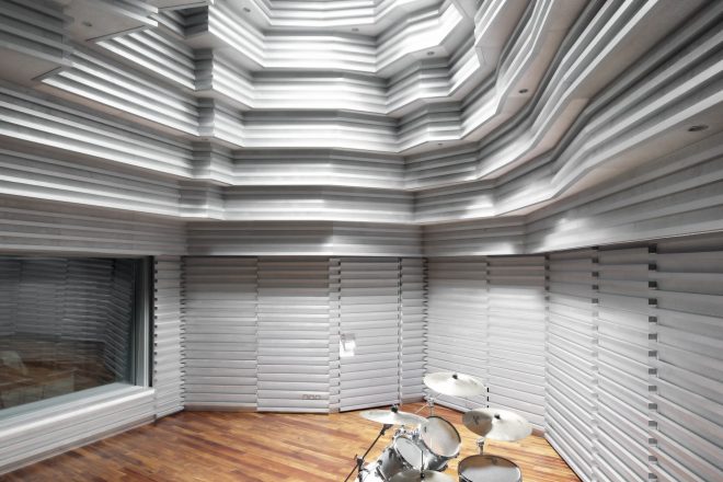 大船渡市民文化会館・市立図書館 ／ リアスホール