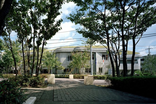 唐木田コミュニティセンター・児童館・図書館／からきだ菖蒲館