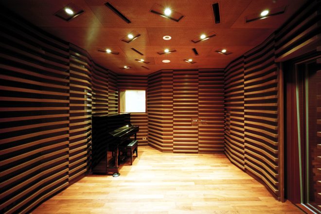 唐木田コミュニティセンター・児童館・図書館／からきだ菖蒲館