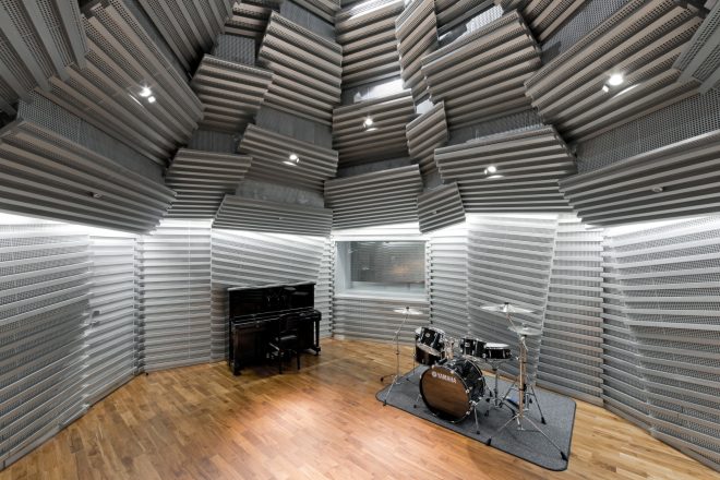 由利本荘市文化交流館・カダーレ