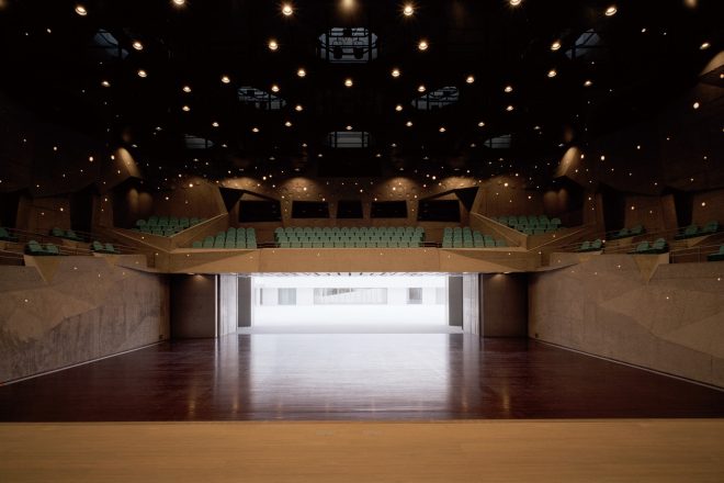 八丈町庁舎 多目的ホール・おじゃれ