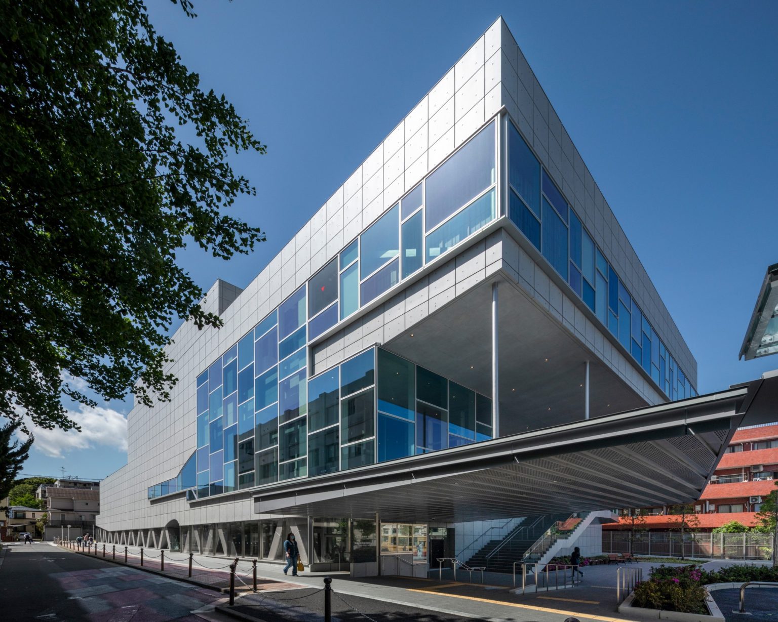 港南公会堂及び港南土木事務所_外観001