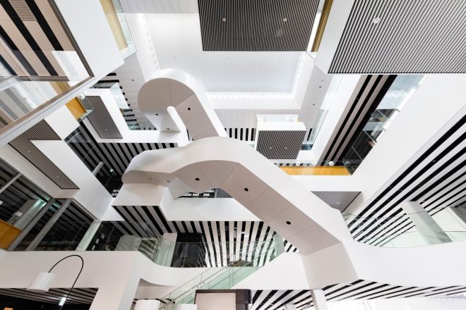 小牧市中央図書館 小牧市中央図書館