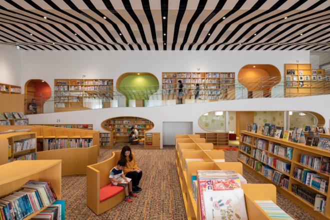 小牧市中央図書館 小牧市中央図書館