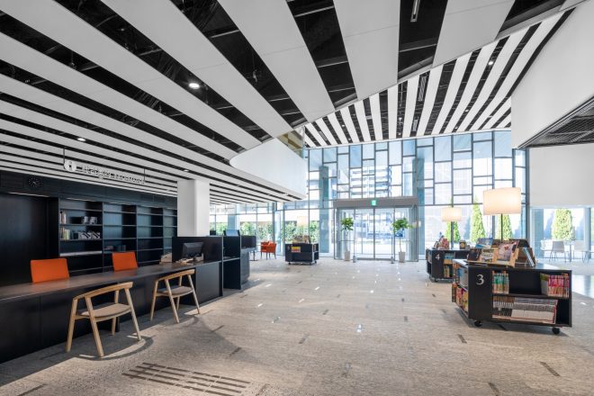 小牧市中央図書館 小牧市中央図書館