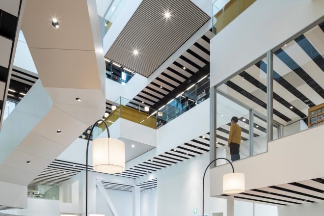 小牧市中央図書館 小牧市中央図書館